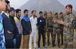 टी20 टीम से बाहर होंगे धोनी? लक्ष्मण, अगारकर के बाद सौरव गांगुली ने दिया बड़ा बयान