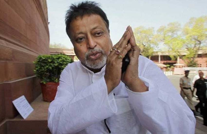 भाजपा में शामिल होने से पहले मुकुल रॉय तृणमूल कांग्रेस के वरिष्ठ नेता थे।