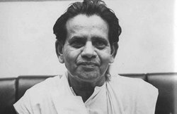 सरकारी व‍िमान द‍िल्‍ली से भोपाल भेज इस सीएम ने मंगवाया था अपना पायजामा