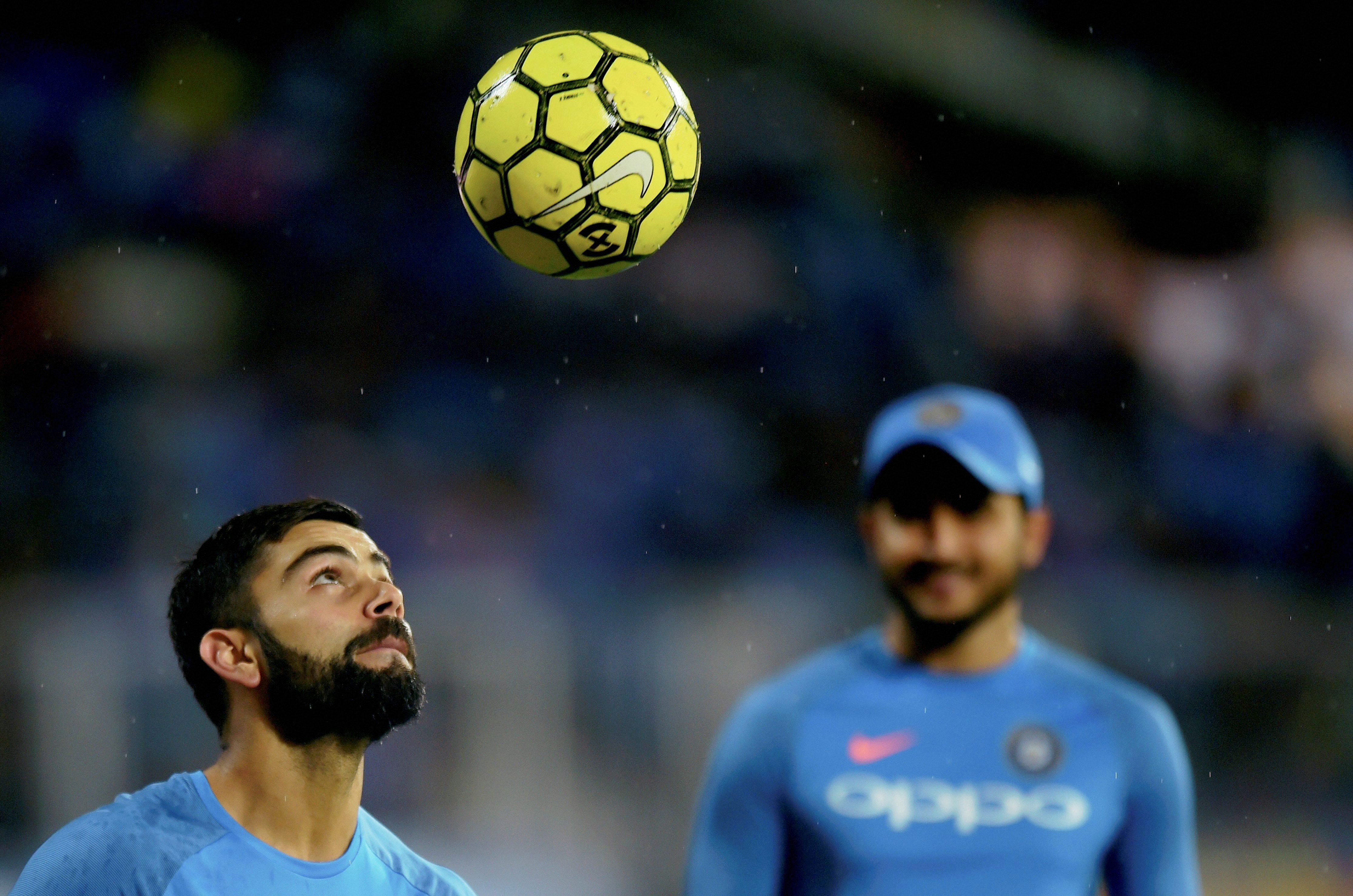 India vs New Zealand,India vs New Zealand 3rd T20,Thiruvananthapuram T20, Footbaal, Kohali playing Footbaal, cricket score, क्रिकेट, क्रिकेट स्कोर, live cricket score, क्रिकेट स्कोर भारत, live cricket score online, live cricket online, star sports, star sports live, ind vs nz, live cricket streaming, ind vs nz 3rd t20, India vs new zealand, ind vs nz t20 live score, live score of ind vs nz, live cricket, cricket score online, India vs new zealand today match, India vs new zealand t20 live score, cricket online, India vs new zealand live streaming, India vs new zealand 3rd t20, India vs new zealand 3rd t20 live, hotstar, hotstar live cricket match, India vs new zealand t20 live score, India vs new zealand live score, India vs new zealand t20 live streaming, india vs new zealand match live streaming, cricket score ind vs nz, watch online ind vs nz, live news updates