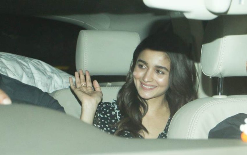 deepika padukone, padmavati, ranveer singh, deepika padukone padmavati party, ranveer deepika, siddharth malhotra, alia bhatt, sara ali khan, jhanvi kapoor, gauri khan, karan johar, kriti sanon, ishaan khattar, ranveer singh film, deepika padukone films, padmavati news, padmavati release