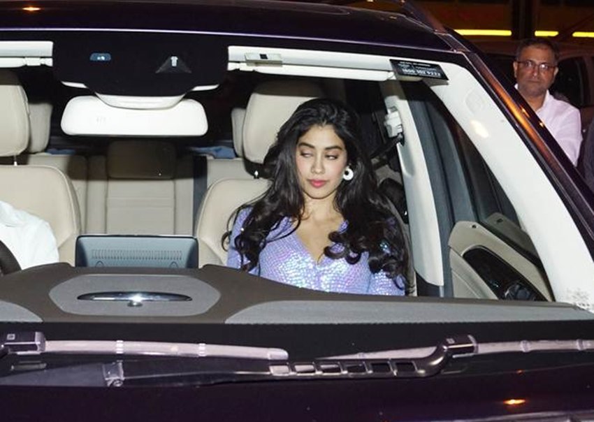 deepika padukone, padmavati, ranveer singh, deepika padukone padmavati party, ranveer deepika, siddharth malhotra, alia bhatt, sara ali khan, jhanvi kapoor, gauri khan, karan johar, kriti sanon, ishaan khattar, ranveer singh film, deepika padukone films, padmavati news, padmavati release
