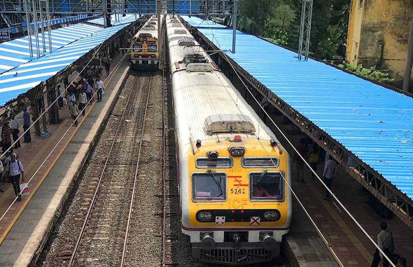 Railway Recruitment Cell 2017: आवेदन करने की आखिरी तारीख 29 नवंबर, 2017 है। 
