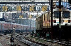 10वीं पास को रेलवे दे रहा है नौकरी का सुनहरा अवसर: 272 अप्रेंटिस पदों पर भर्ती, यहां करें आवेदन
