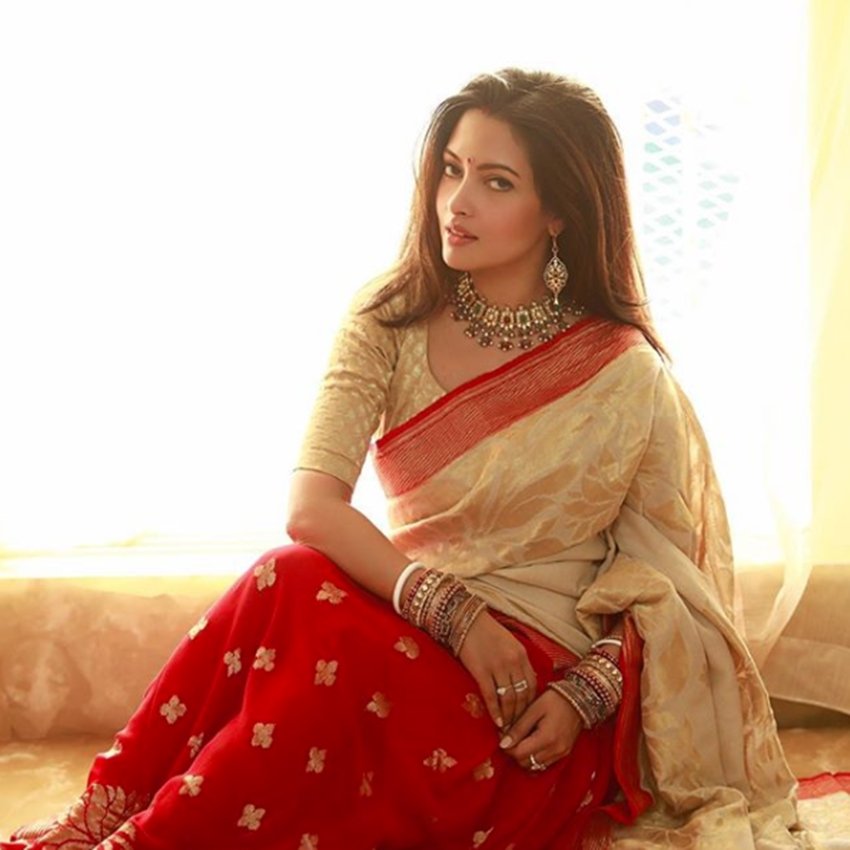 Riya Sen, Riya Sen Hot Photos, Riya Sen Instagram, Riya Sen Latest Photos, Riya Sen Photoshoot, Riya Sen Images, Riya Sen Upcoming Movies, RAgini MMS 2, Bollywood Movies