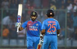 IND vs NZ: रोहित शर्मा-शिखर धवन ने तोड़ डाला सहवाग-गौतम का 10 साल पुराना ये रिकॉर्ड, बना अनूठा संयोग