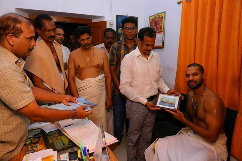 India vs New Zealand, India vs New Zealand 3rd t20, India vs New Zealand t20, India vs New Zealand t20 Match, Ravi Shastri, Shikhar Dhawan, Padmanabhaswamy Temple, Padmanabhaswamy Temple in Thiruvananthapuram, Thiruvananthapuram temple, shikhar dhawan Thiruvananthapuram, ravi shashtri Thiruvananthapuram, latest news updates