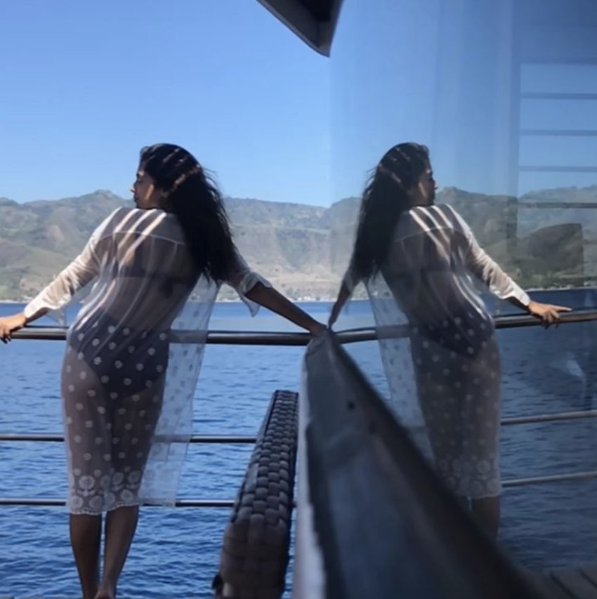 Drishyam Actress, Shriya Saran, Shriya Saran Pictures, Shriya Saran Images, Shriya Saran HD Photos, Shriya Saran HD Images, Shriya Saran Movies, Shriya Saran Latest Photos, Shriya Saran Under water, Shriya Saran Under Water Images, Shriya Saran Indonasia