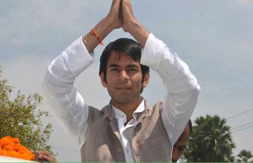 Tej Pratap, Tej Pratap yadav, Tej Pratap abuses Modi, Lalu Yadav, PM Narendra Modi, Lalu Yadav security downgrade, Bihar news, Patna news, Hindi news, Latest Hindi news, Jansatta