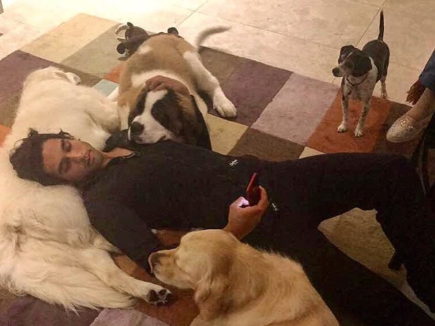 Vijay Mallya Son, Vijay Mallya, Vijay Mallya Son Pictures, Vijay Mallya Son Images, Vijay Mallya Son Full Profile, Siddharth Mallya, Siddharth Mallya Holidays, Siddharth Mallya Vacations, Siddharth Mallya with Bollywood Divas