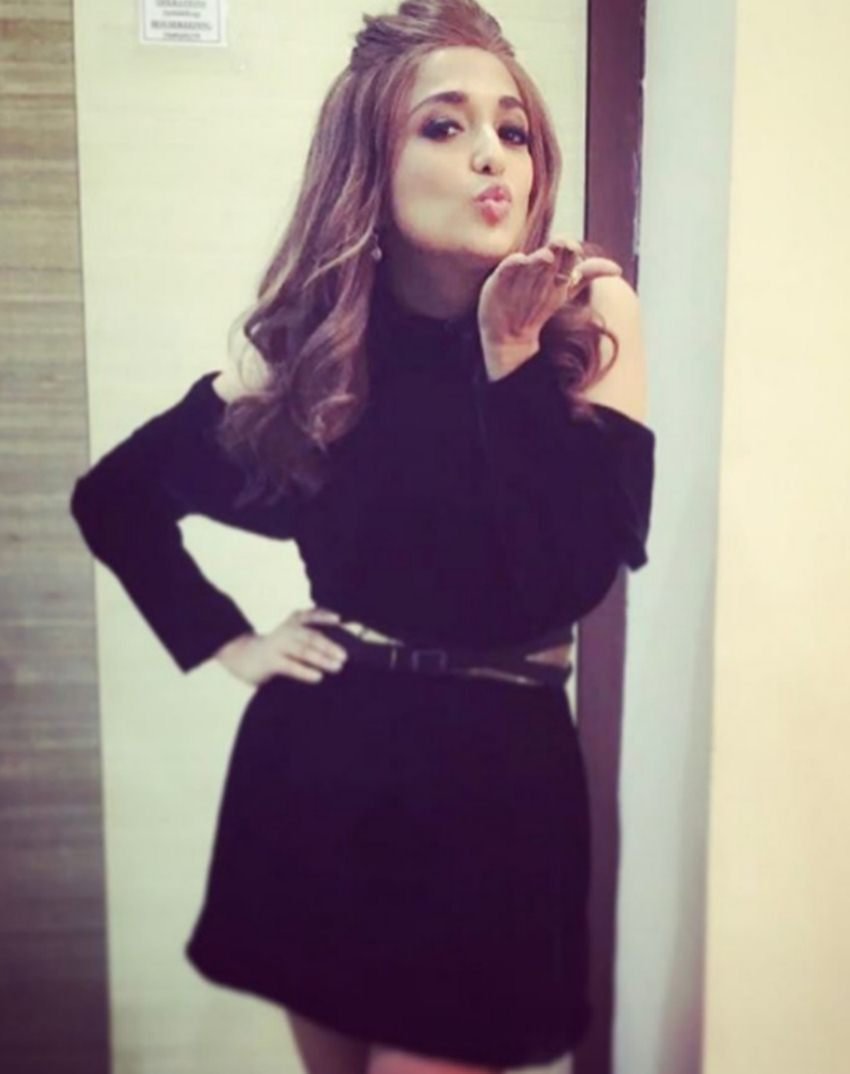 gauri khan, ameesha patel, disha patani, mithali raj, monali thakur, priyanka chopra
