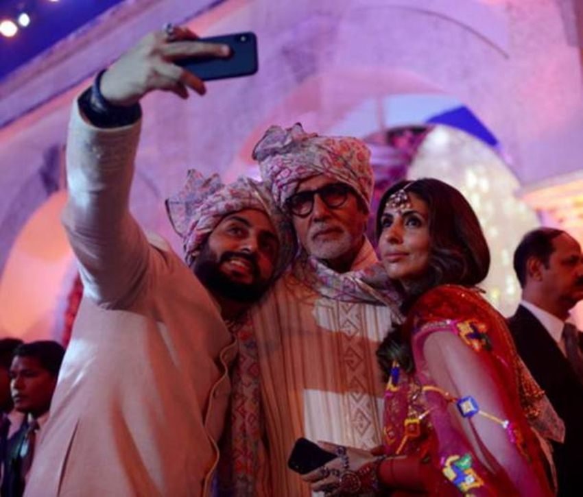 amitabh bachchan, abhishek, aishwarya, shweta nanda, jaya bachchan