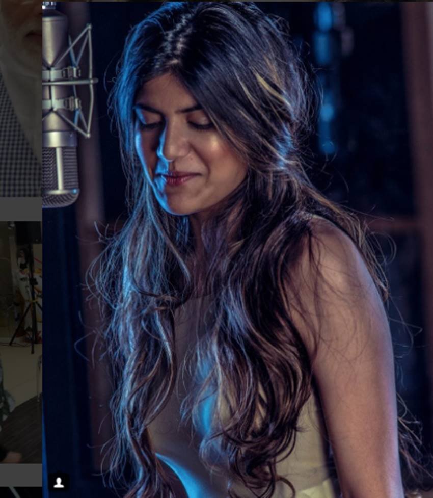 ananya birla, kumar mangalam birla, kumar mangalam birla daughter, kumar mangalam birla daughter Name, ananya birla Sing Songs, ananya birla First Company, ananya birla Handling Business, Entertainment News, Jansatta