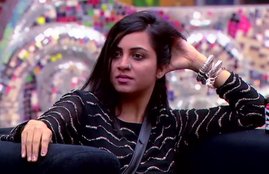 Arshi Khan, Arshi Khan contestant, Arshi Khan talk about mens, Arshi Khan like married men, Bigg Boss 11, Arshi Khan, Hiten Tejwani, Bigg Boss 11, Priyank sharma, contestant Arshi Kha, bigg boss 11, bigg boss season 11, bigg boss 11, बिग बॉस 11, bigg boss 11 bigg boss season 11 episode, bigg boss news, bigg boss 11 full episode, hina khan, vikas gupta, shilpa shinde, priyank sharma, aakash dadlani, luv tyagi, punish sharma, vikas gupta, television, entertainment, jansatta