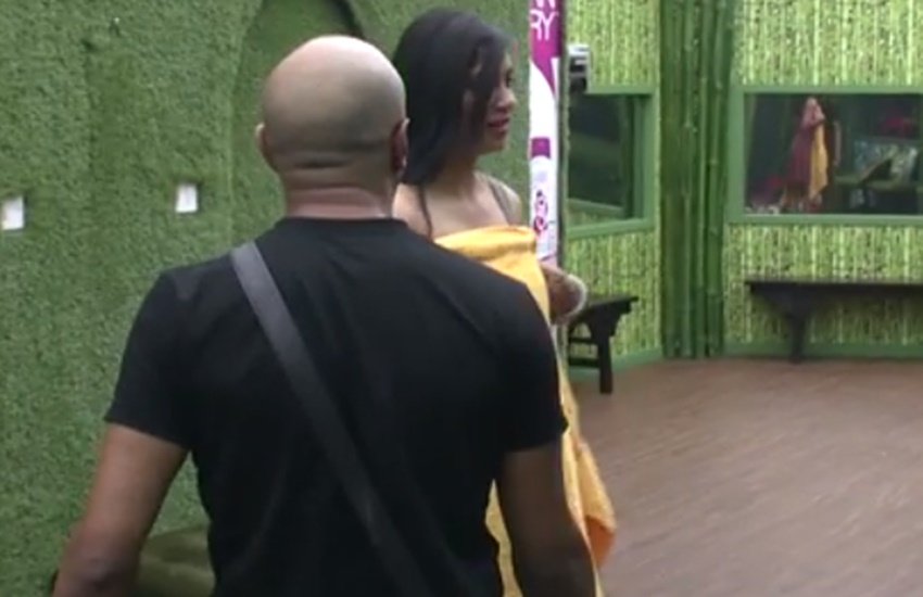 Arshi Khan, Hot Arshi Khan, Arshi in towel, unseen Arshi Khan, Arshi Khan Photos, Akaash Dadlani, shilpa shinde, vikas gupta, hina khan , luv tyagi, priyank sharma, arshi khan, puneesh, akash dadlani, shilpa shinde, vikas gupta, hina khan , luv tyagi, priyank sharma, arshi khan, puneesh, bandgi, bigg boss 11, bigg boss season 11, bigg boss, bigg boss news, bigg boss 11 full episode, jansatta