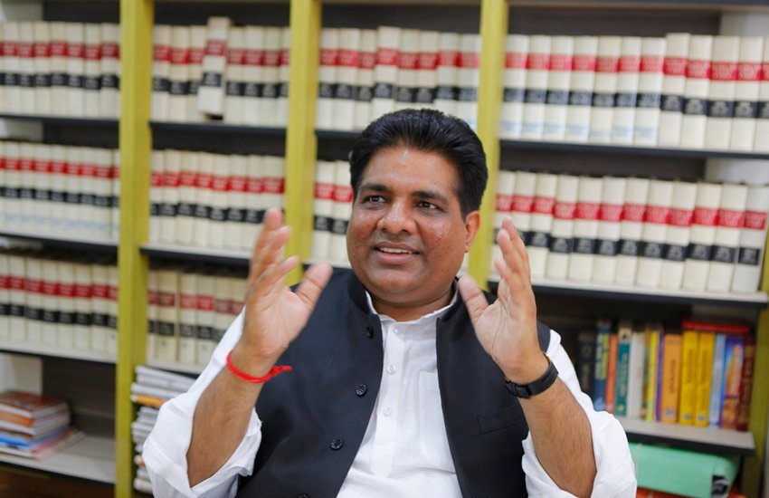 बीजेपी के जनरल सेक्रेटरी और गुजरात इकाई के अध्यक्ष भूपेन्द्र यादव। बीजेपी के जनरल सेक्रेटरी और गुजरात इकाई के अध्यक्ष भूपेन्द्र यादव।