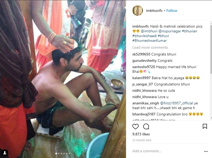 भुवनेश्वर कुमार के घर में शादी की तैयारियां पूरे धूमधाम से की जा रही हैं। भुवनेश्वर कुमार और नुपुर की हल्दी और मेहंदी सेरेमनी की कुछ तस्वीरें सामने आई हैं जो कि सोशल मीडिया पर खूब शेयर की जा रही हैं। हल्दी सेरेमनी की एक तस्वीर में भुवनेश्वर अपने परिवार के लोगों के बीच जमीन पर बैठे दिखाई दे रहे हैं।