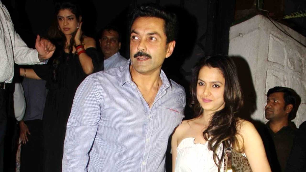 Imran Khan,Bollywood,avantika malik, CELEBRITIES WHO MARRIED THEIR CHILDHOOD FRIENDS, ayushman khurana- Natasha Madhvani, bollywood actors married with his childhood friends, fardeen kham, shahrukh-gauri khan, boby deol-tanya