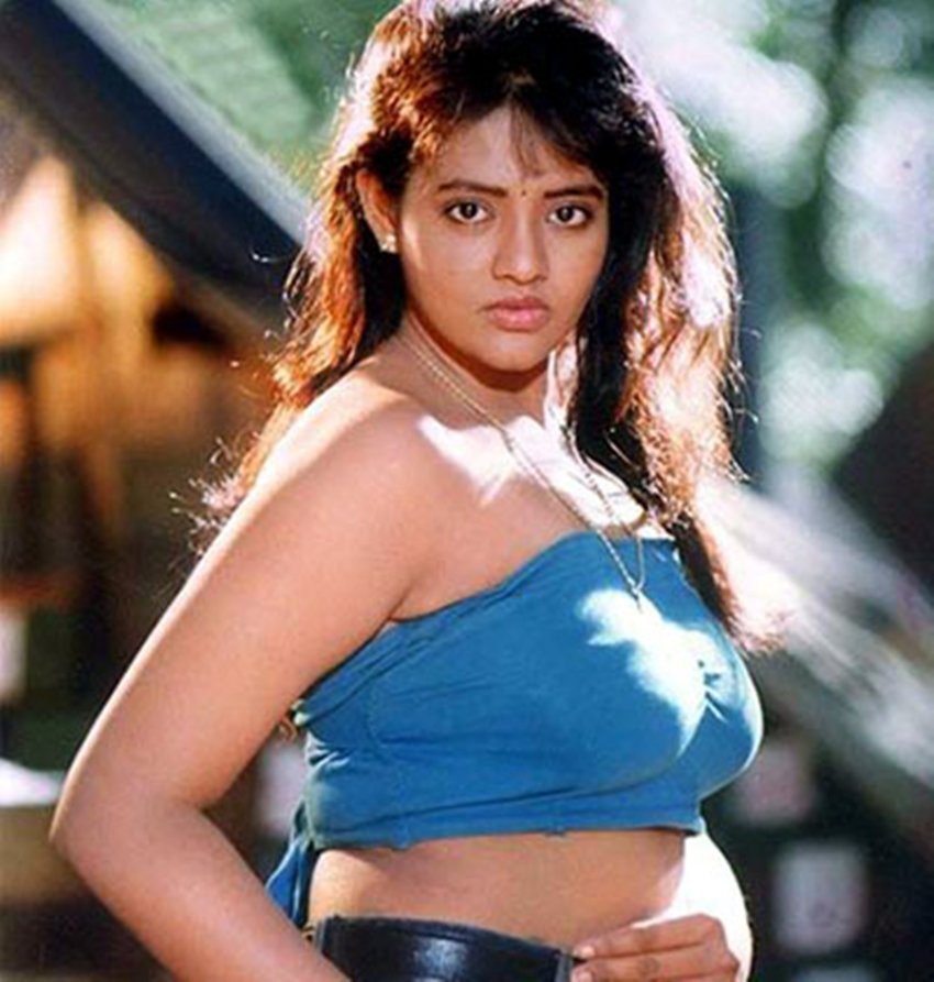 Nityanand, Swami Nityanand, Godman, Woman, Ranjitha, Shreewalli, Tamil Actress, South Film Industry, Allegation, Sanyasin, Sex CD, Sex Tape, Bengaluru, Karnataka, State News, Hindi News