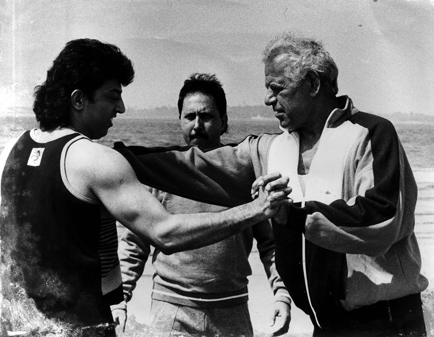 Dara Singh, Dara Singh Movies, Dara Singh TV Shows, Dara Singh in Ramayana, Dara Singh Fight with King Kong, Dara Singh Wrestling Video, Dara Singh Unknown Facts, Dara Singh Interesting Facts, Dara Singh Diet, Dara Singh Food, Dara Singh Work Out, Dara Singh Gym, Dara Singh Work Out Schedule, Dara Singh Images