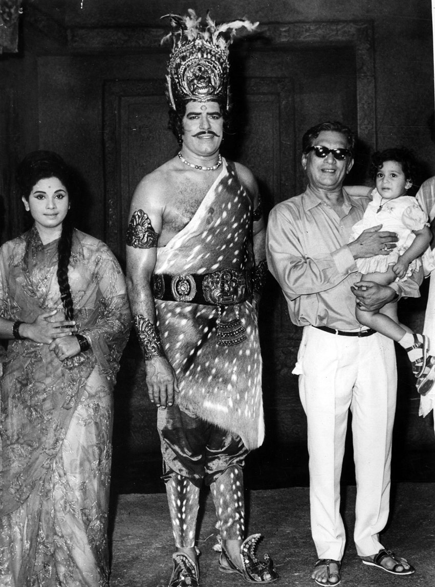 Dara Singh, Dara Singh Movies, Dara Singh TV Shows, Dara Singh in Ramayana, Dara Singh Fight with King Kong, Dara Singh Wrestling Video, Dara Singh Unknown Facts, Dara Singh Interesting Facts, Dara Singh Diet, Dara Singh Food, Dara Singh Work Out, Dara Singh Gym, Dara Singh Work Out Schedule, Dara Singh Images