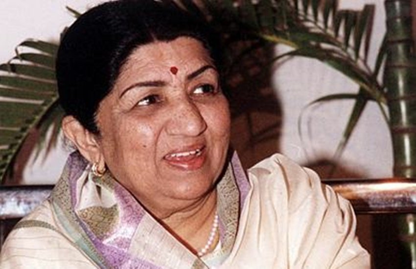 bollywood celebrities, bollywood celebs, bollywood stars, bollywood actor, bollywood actress, bollywood famous celebrities, bollywood celebrities insurances, bollywood celebrities copyrights, Celebrities Body parts insurances, Body parts insurances, Celebrities, Amitabh Bachchan, Rajinikanth, John Abraham, Lata Mangeshkar, Priyanka Chopra, actress Priyanka Chopra, jansatta