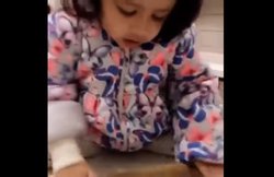 एम एस धोनी की बेटी जीवा ने बनाई गोल-गोल रोटियां, वीडियो हुआ वायरल