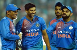 VIDEO: MS धोनी को गाली देने वाले वीडियो पर आशीष नेहरा ने 12 साल बाद खोली जुबान, बोले…