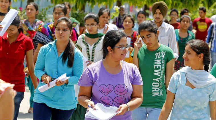 दुनिया मेरे आगेः निराशा के भंवर में