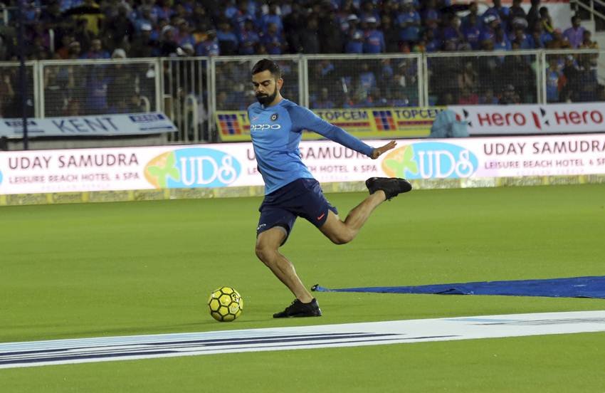 India vs New Zealand,India vs New Zealand 3rd T20,Thiruvananthapuram T20, Footbaal, Kohali playing Footbaal, cricket score, क्रिकेट, क्रिकेट स्कोर, live cricket score, क्रिकेट स्कोर भारत, live cricket score online, live cricket online, star sports, star sports live, ind vs nz, live cricket streaming, ind vs nz 3rd t20, India vs new zealand, ind vs nz t20 live score, live score of ind vs nz, live cricket, cricket score online, India vs new zealand today match, India vs new zealand t20 live score, cricket online, India vs new zealand live streaming, India vs new zealand 3rd t20, India vs new zealand 3rd t20 live, hotstar, hotstar live cricket match, India vs new zealand t20 live score, India vs new zealand live score, India vs new zealand t20 live streaming, india vs new zealand match live streaming, cricket score ind vs nz, watch online ind vs nz, live news updates