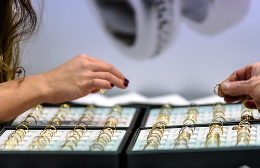 gold jewellery, gold jewellery buying tips, online gold jewellery buying tips, how to buy gold jewellery online, online gold jewellery buying tips in hindi, online gold shopping app, online gold shopping tips, online gold shopping websites, online gold shopping websites, best online gold shopping websites, online gold jewellery shopping websites, online gold jewellery shopping tips, online gold jewellery shopping tips in hindi, latest news, latest updates, jansatta