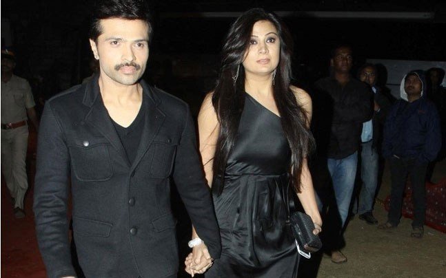 himesh reshammiya wife, himesh reshammiya, sonia kapoor, komal, himesh reshammiya marriage, himesh reshammiya girlfriend, himesh reshammiya second marriage, himesh reshammiya and soniya kapoor, bollywood marriages, bollywood affair, himesh reshammiya affair