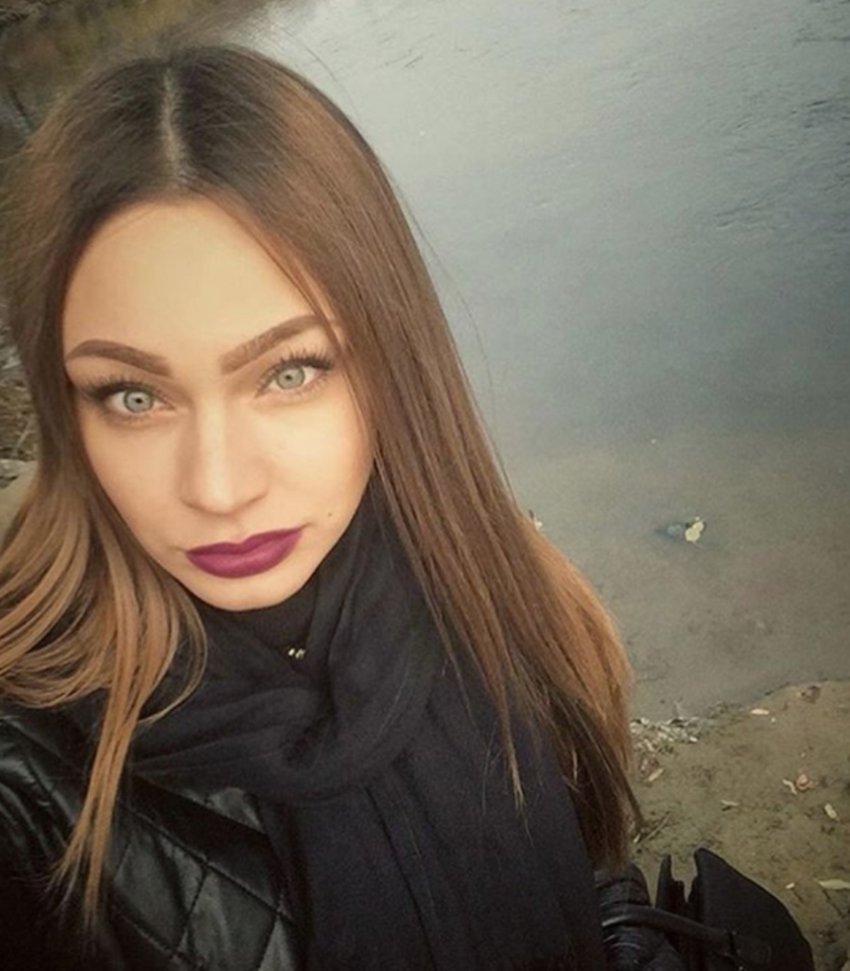 Viktoria Demeshkina, Sexiest School Teacher, Teacher Got Sacked, Hot School Teacher, School Teacher Controversy, Weird News, Khabar Zara Hatke, Entertainment News, Jansatta