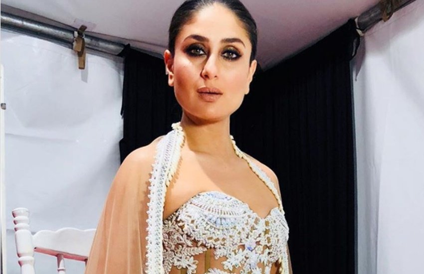 kareena kapoor, actress kareena kapoor, glamorous kareena kapoor, kareena kapoor fashion, kareena kapoor khan, Kareena Kapoor Manish Malhotra, Kareena Kapoor rampwalk, Kareena kapoor showstopper, Kareena Kapoor style, Manish Malhotra, Kareena Kapoor photos, jansatta