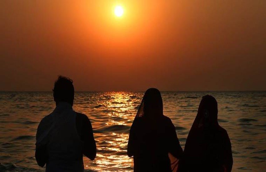 sun, lord sun, the sun, worship sun, worship sun in hindu religion, sun worship in hindu dharam, astro and horoscope news, religious news in hindi, jansatta