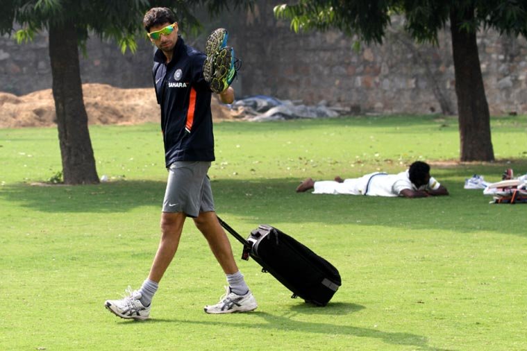 Ashish Nehra, Ashish Nehra India, India Ashish Nehra, Nehra India, India Nehra, ashish nehra farewell, India vs New Zealand, Ashish Nehra, Feroz Shah Kotla, Indian cricket team, 1st T20I, New Zealand cricket team, IND v NZ, cricket, nehra memorable journey, ashish nehra farewell, ashish nehra farewell photos, ashish nehra farewell pics, ashish nehra with rushma, aSHISH NEHRA love life, ashish nehra marriage, ashish nehra wife, ashish nehra girl friend