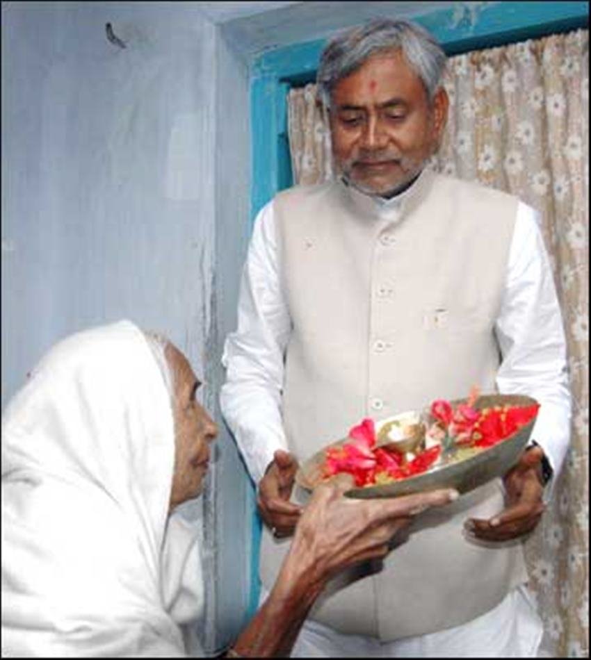 Bihar CM, Nitish Kumar, Dowry, know his life journey, JDU, Lalu Yadav, Sharad Yadav, Bihar Politics, Manju Sinha