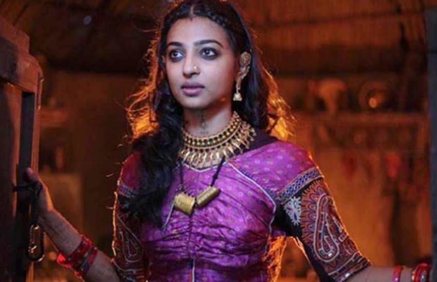 Julie 2, julie, Rai lakshmi, julie 2 actress, julie 2 hot scenes, julie 2 bold, julie 2 leak video, bollywood leak video, jansatta