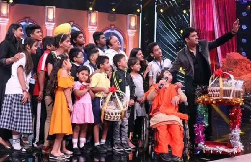 kapil sharma, actor kapil sharma, comedian kapil sharma, kapil sharma tv show, kapil sharma firangi, firangi, kapil sharma movie firrangi, oye firangi, bharti singh, kiku sharda, chandan prabhakar, navjot singh siddhu, kapil sharma special one episode show, firangi promotion, jansatta