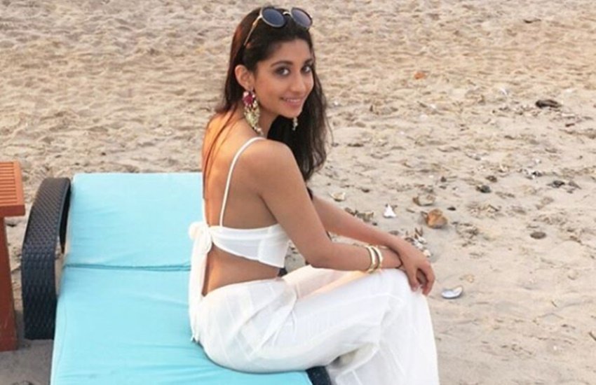 paloma dhillon, Poonam Dhillon’s Daughter, Poonam Dhillon, actress Poonam Dhillon, star kid paloma dhillon, bollywood, paloma dhillon internet sensation, sara ali khan, saif ali khan, jhanvi kapoor, shree devi, actress shree devi, jansatta