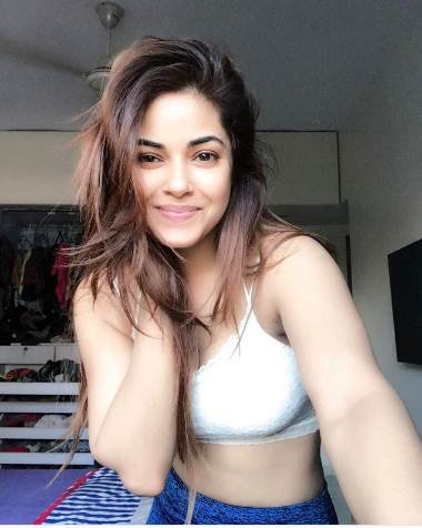 meera chopra, priyanka sister meera chopra, priyanka chopra cousin meera chopra, priyanka chopra cousin, priyanka chopra cousin meera chopra,meera chopra latest pics, meera chopra priyanka chopra, meera chopra priyanka sister, meeram chopra instagram