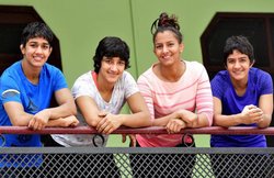 दंगल 2: गीता-बबीता के बाद उनकी इस बहन ने रिंग में दिखाया दमखम, जीता सिल्वर