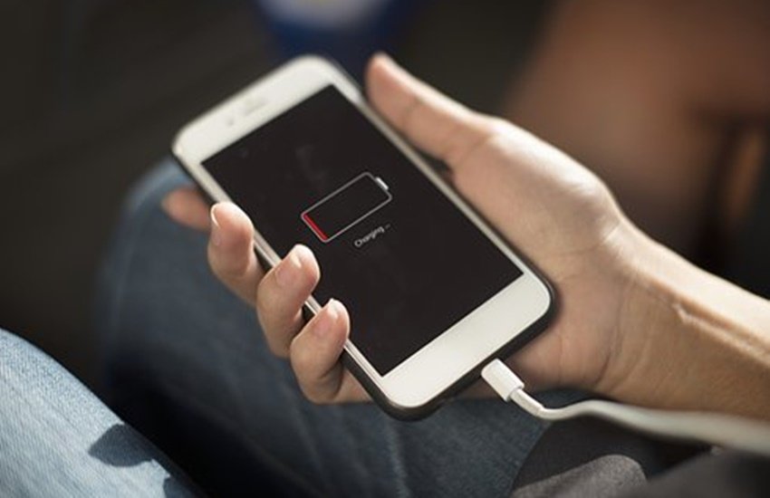 Smartphone, Smartphone usses, technology news, Find latest technology news, battery's health, battery's life, battery last longer, Smartphone battery usses. jansatta