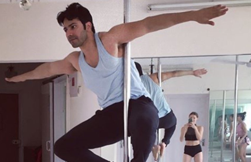 Jacqueline Fernandez, actress Jacqueline Fernandez, glamorous Jacqueline Fernandez, Varun dhawan, actor Varun dhawan, pole dance, Sri Lankan beauty Jacqueline Fernandez, Judwaa 2, Bollywood, learning pole dance, jansatta