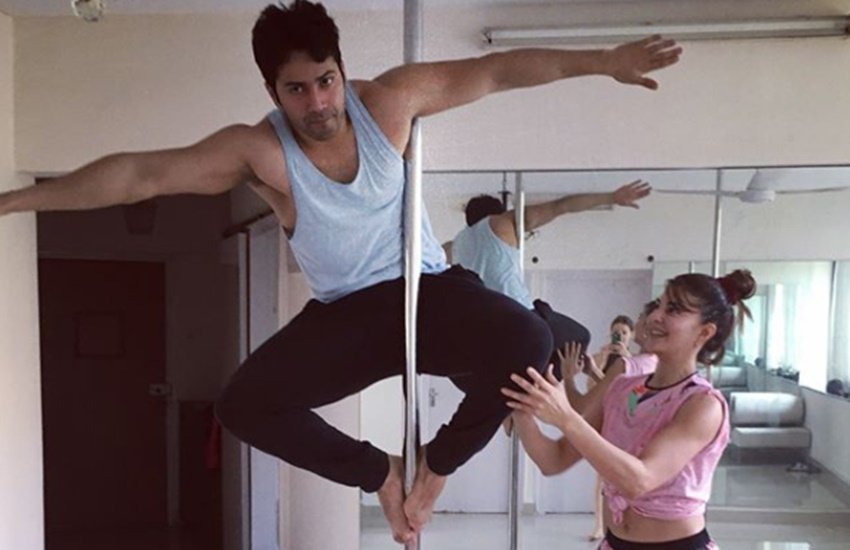 Jacqueline Fernandez, actress Jacqueline Fernandez, glamorous Jacqueline Fernandez, Varun dhawan, actor Varun dhawan, pole dance, Sri Lankan beauty Jacqueline Fernandez, Judwaa 2, Bollywood, learning pole dance, jansatta