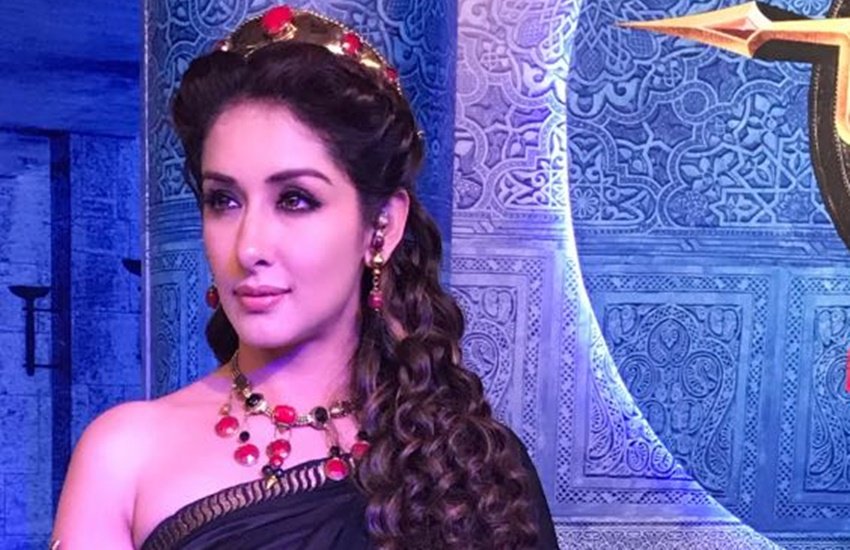 PORUS, rati pandey, Rohit Purohit, Suhani dhanki, vishal patni, praneet bhatt, aman dhaliwal, lakshya lalwani, Porus actress Samiksha, actors in Porus, PORUS photos, Porus tv serial, Samiksha as Queen Olympia in Porus, entertainment news, bollywood news, television news, jansatta