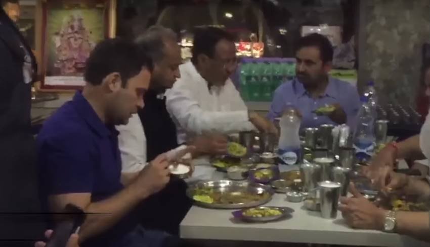 Rahul Gandhi, Rahul Gandhi Dinner, Rahul Gandhi Dinner video, Rahul Gandhi video, Gujarat, Giriraj Kathiyawadi Restaurant, vapi, Kathiyawadi foods, rahul gandhi in gujarat, gujarat election, gujarat election 2017, gujarat election news, rahul gandhi news, jansatta