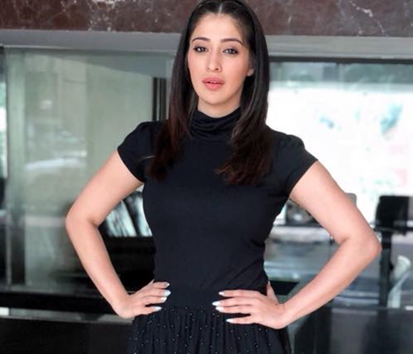 Raai Laxmi, Raai Laxmi Pictures, Julie 2, Julie, Raai Laxmi Julie 2, Raai Laxmi Movie, Raai Laxmi Julie 2, Raai Laxmi Dhoni, Dhoni Girlfriend, Dhoni ex girlfriend, Raai Laxmi movie trailer