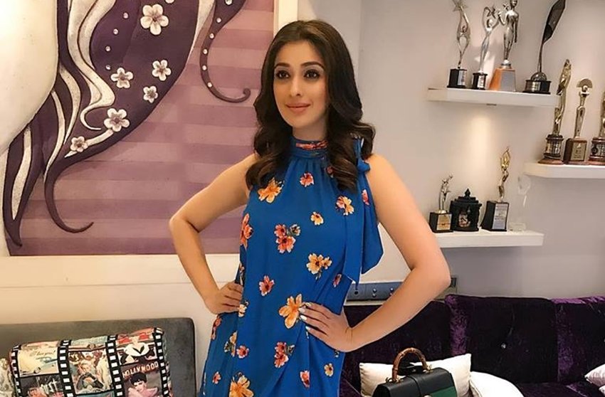 Raai Laxmi, Raai Laxmi Pictures, Julie 2, Julie, Raai Laxmi Julie 2, Raai Laxmi Movie, Raai Laxmi Julie 2, Raai Laxmi Dhoni, Dhoni Girlfriend, Dhoni ex girlfriend, Raai Laxmi movie trailer