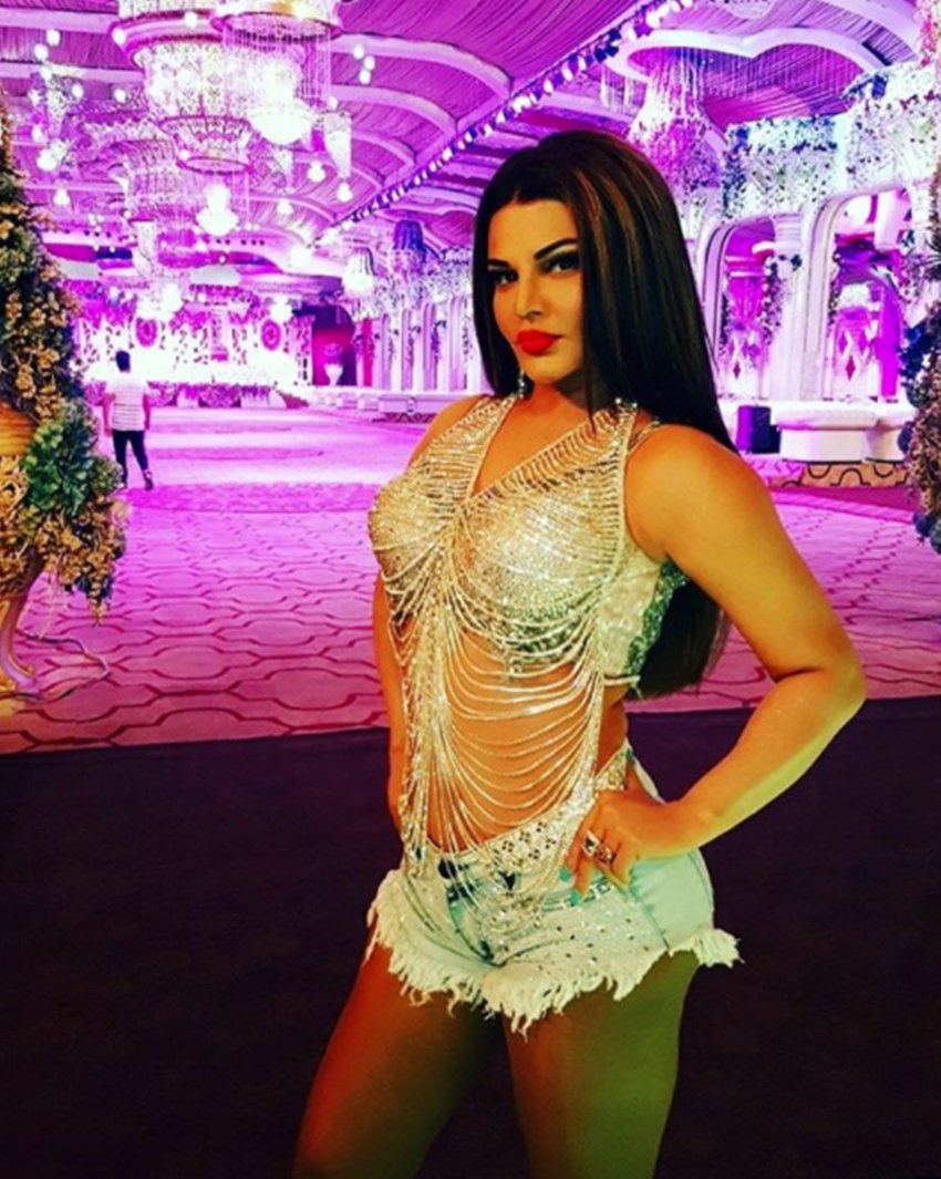 Rakhi Sawant, Rakhi Sawant Photos, Rakhi Sawant Comments, Rakhi Sawant Statements, Most Controversial Statements, Rakhi Sawant HD Wallpapers, Rakhi Sawant Instagram Account, Rakhi Sawant Movies, Rakhi Sawant Iteam Number Video
